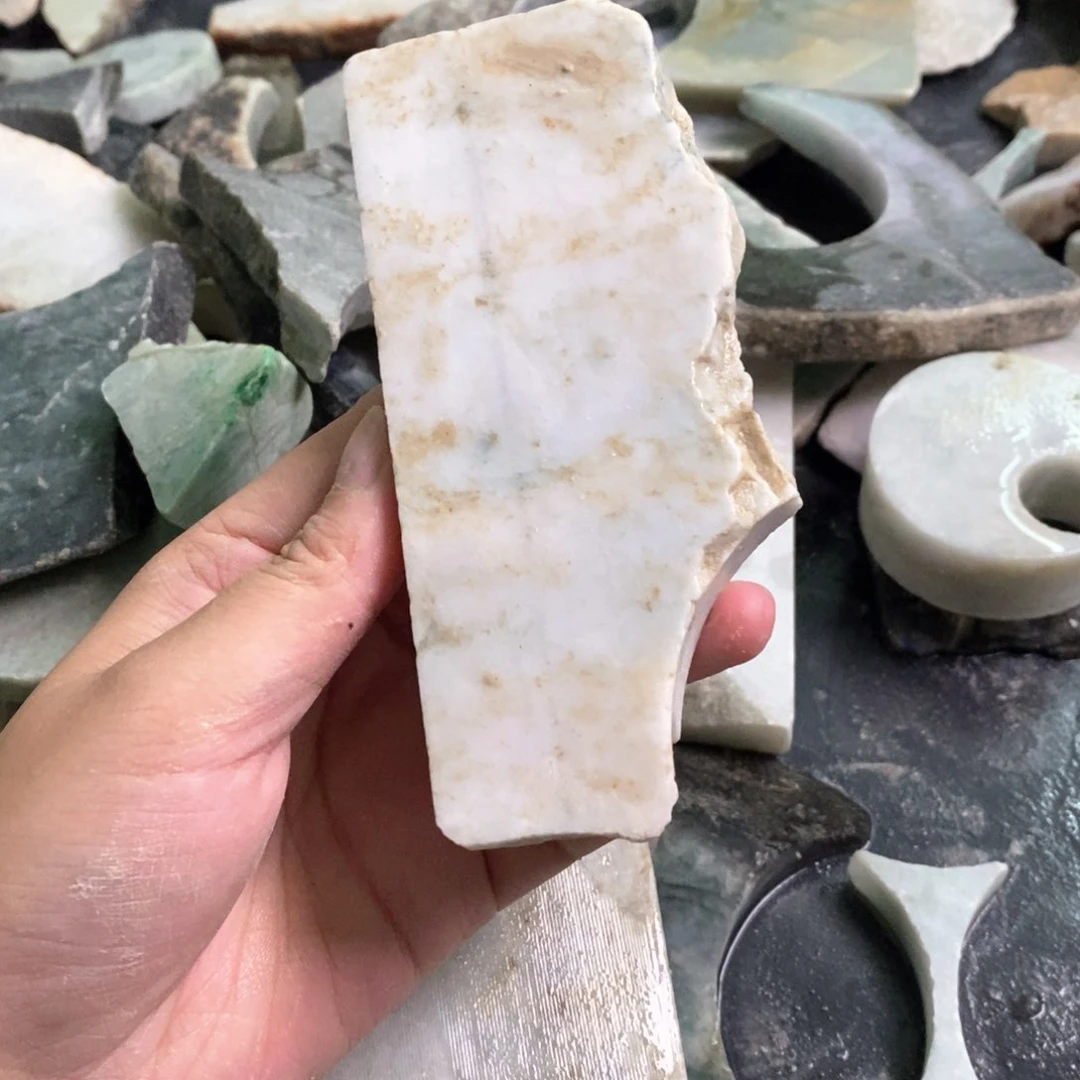 翡翠未镶嵌颈饰天然翡翠