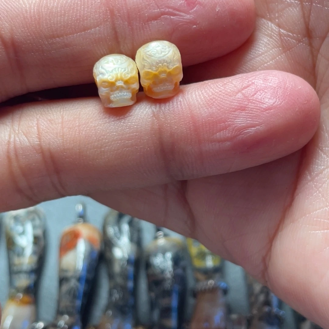 商*骷髅单粒两个一对发货