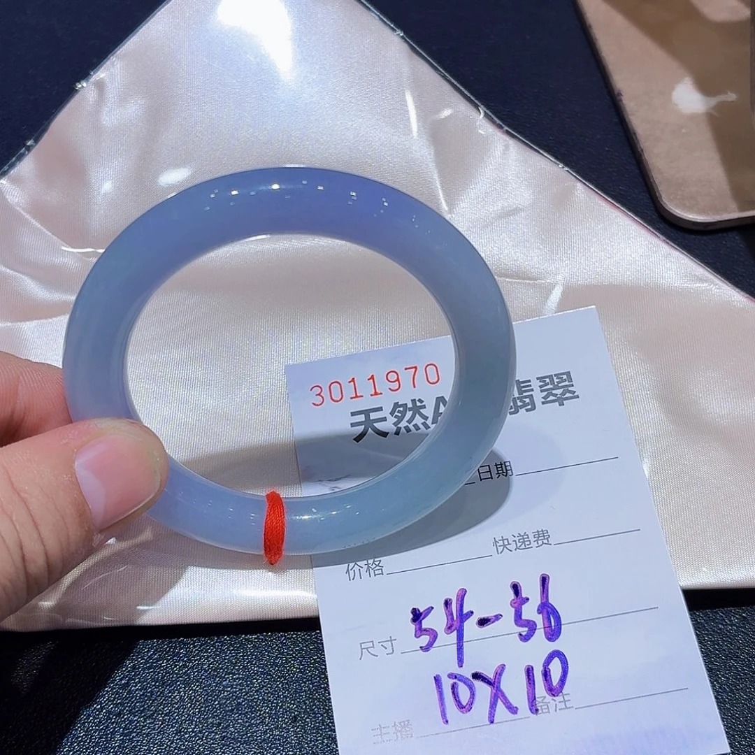 翡翠未镶嵌手镯翡翠手镯
