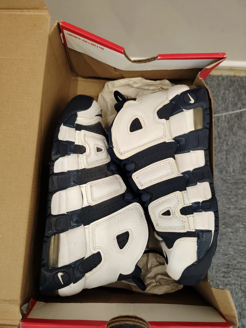 nike 经典配色鞋型 65号   36码