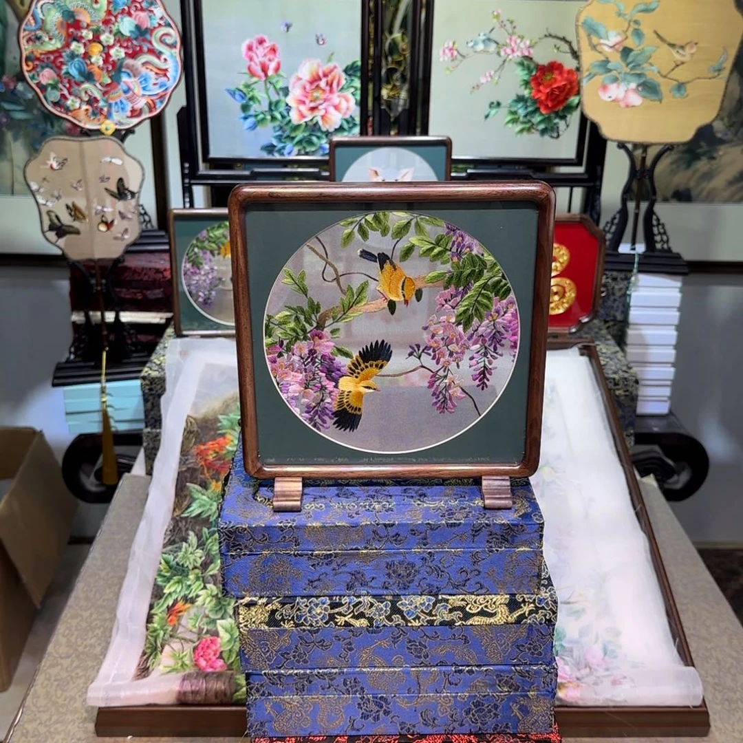 刺绣刺绣工艺精湛