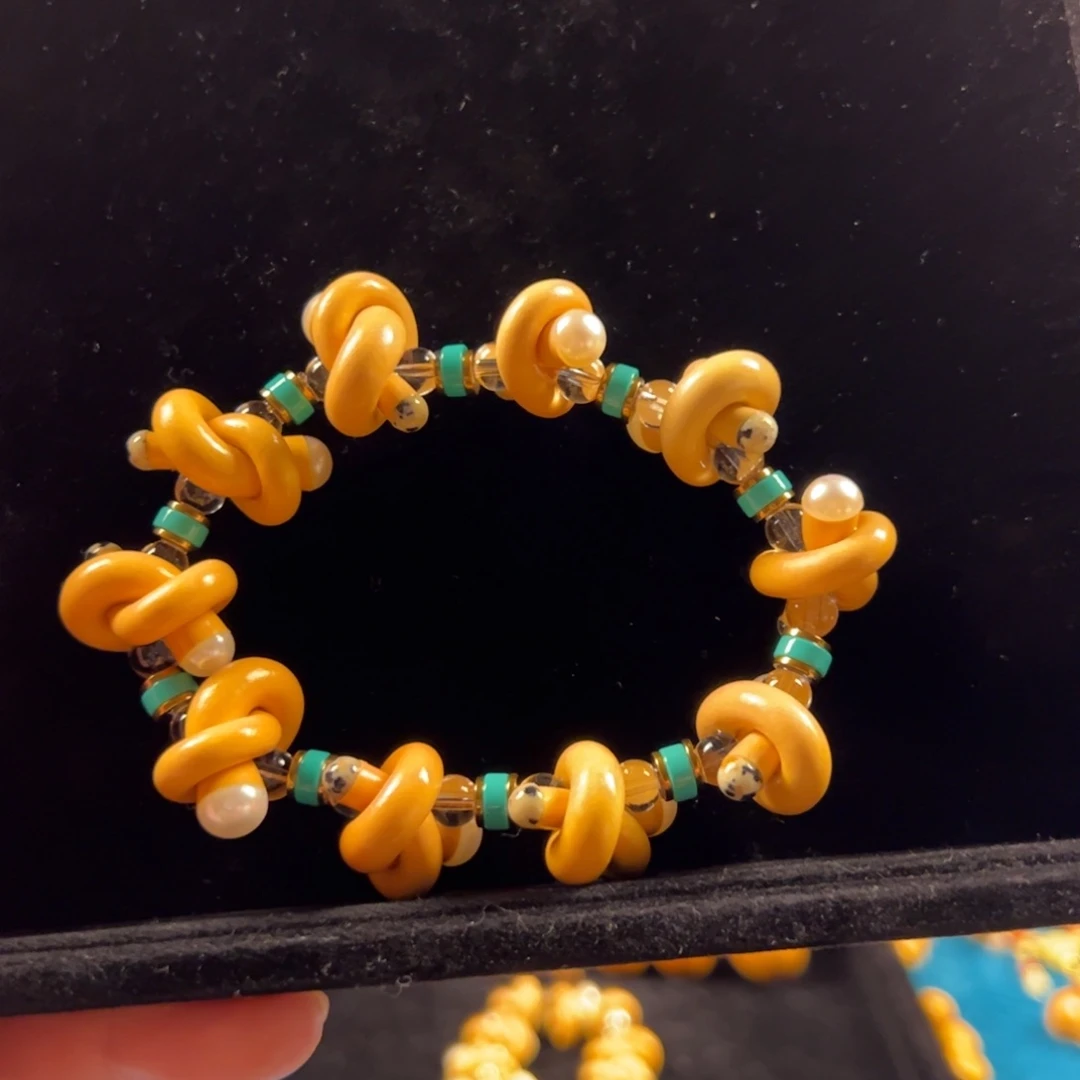 疯****.我的人生真的没有办法