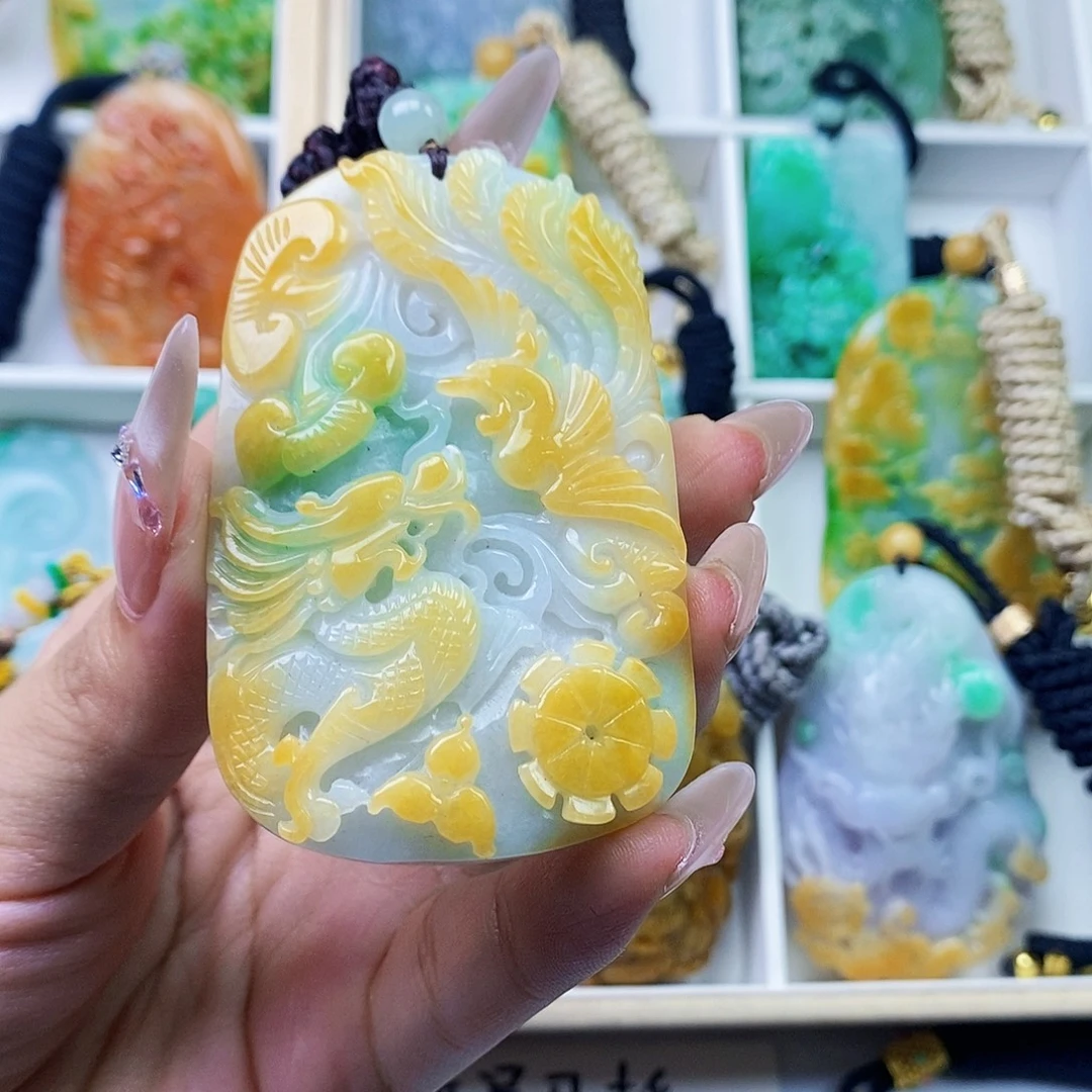 翡翠未镶嵌颈饰翡翠