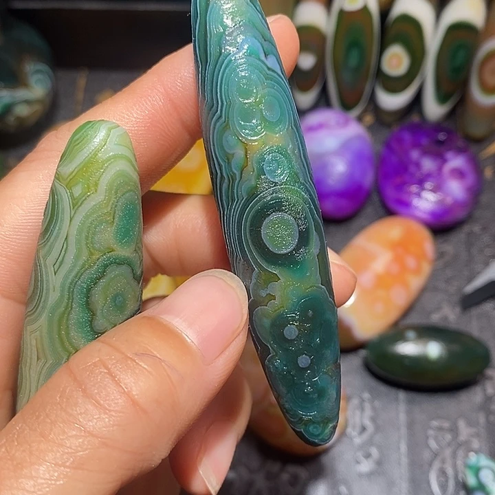 玛瑙/玉髓颈饰未镶嵌老*