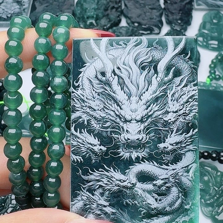 颈饰未镶嵌翡翠多样性发其一