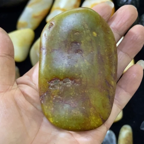 未镶嵌和田玉（糖玉）车挂