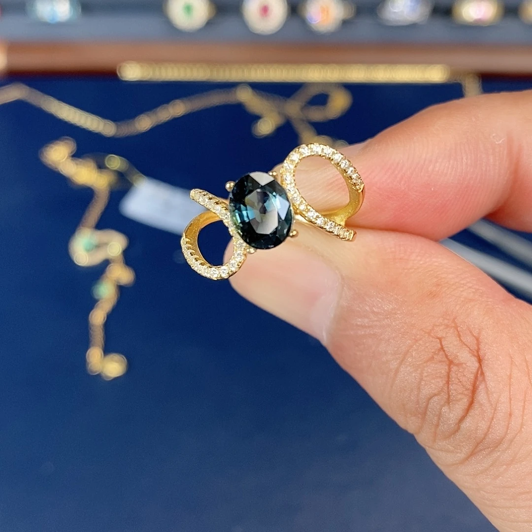 杨***依银S925镶嵌戒指碧玺