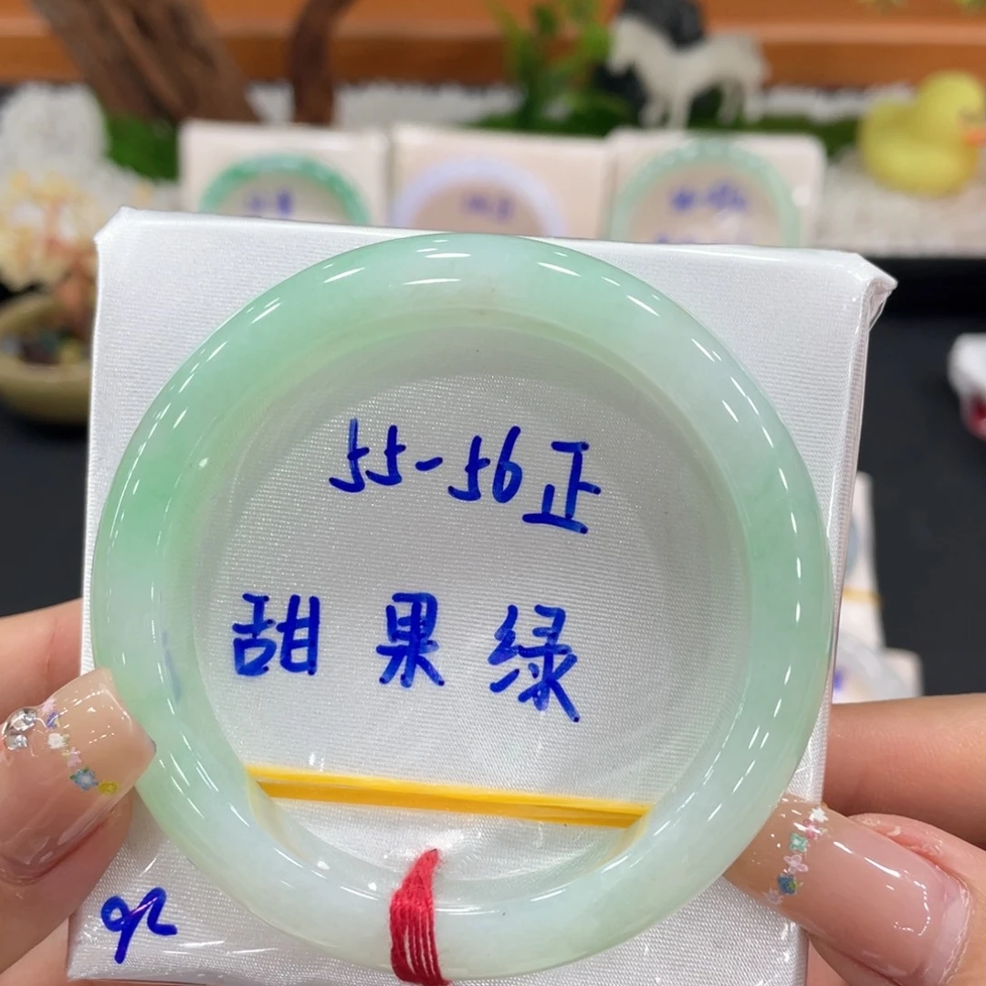 翡翠未镶嵌手镯天然缅甸翡翠A货手镯 66