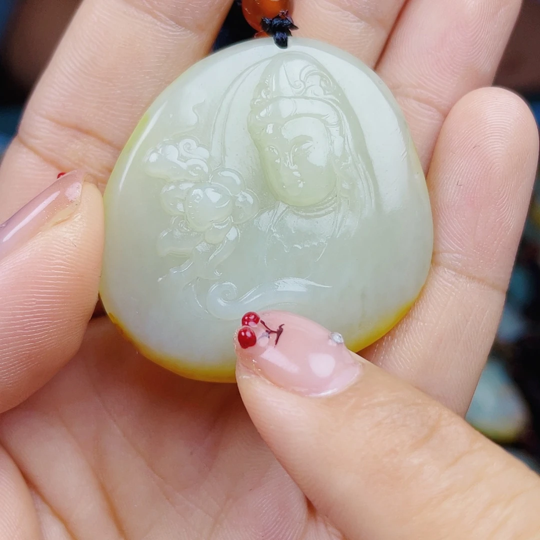 颈饰未镶嵌和田玉