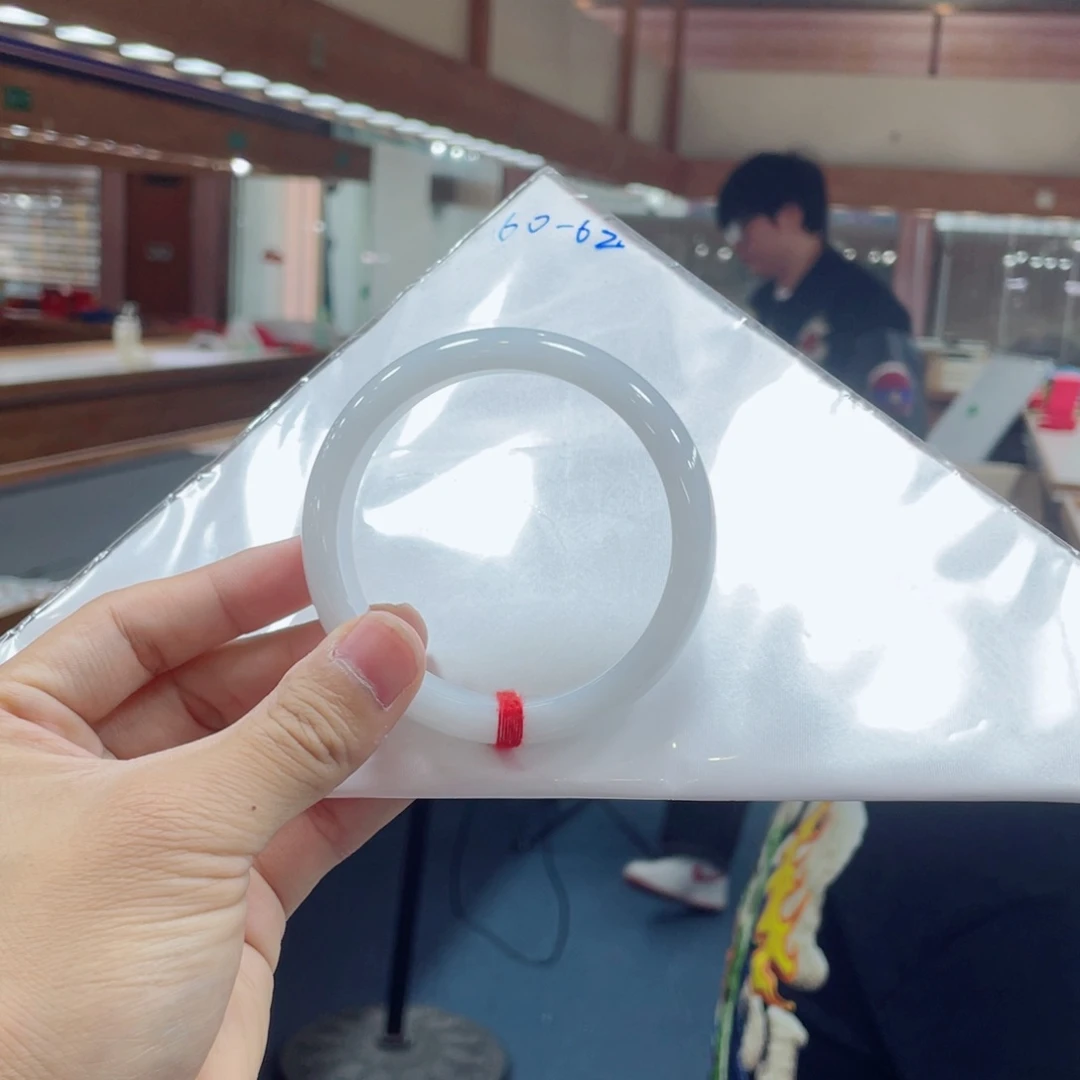 未镶嵌手镯翡翠福利