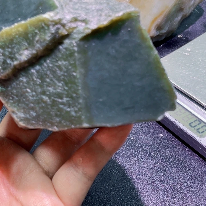 未镶嵌和田玉珠宝半成品