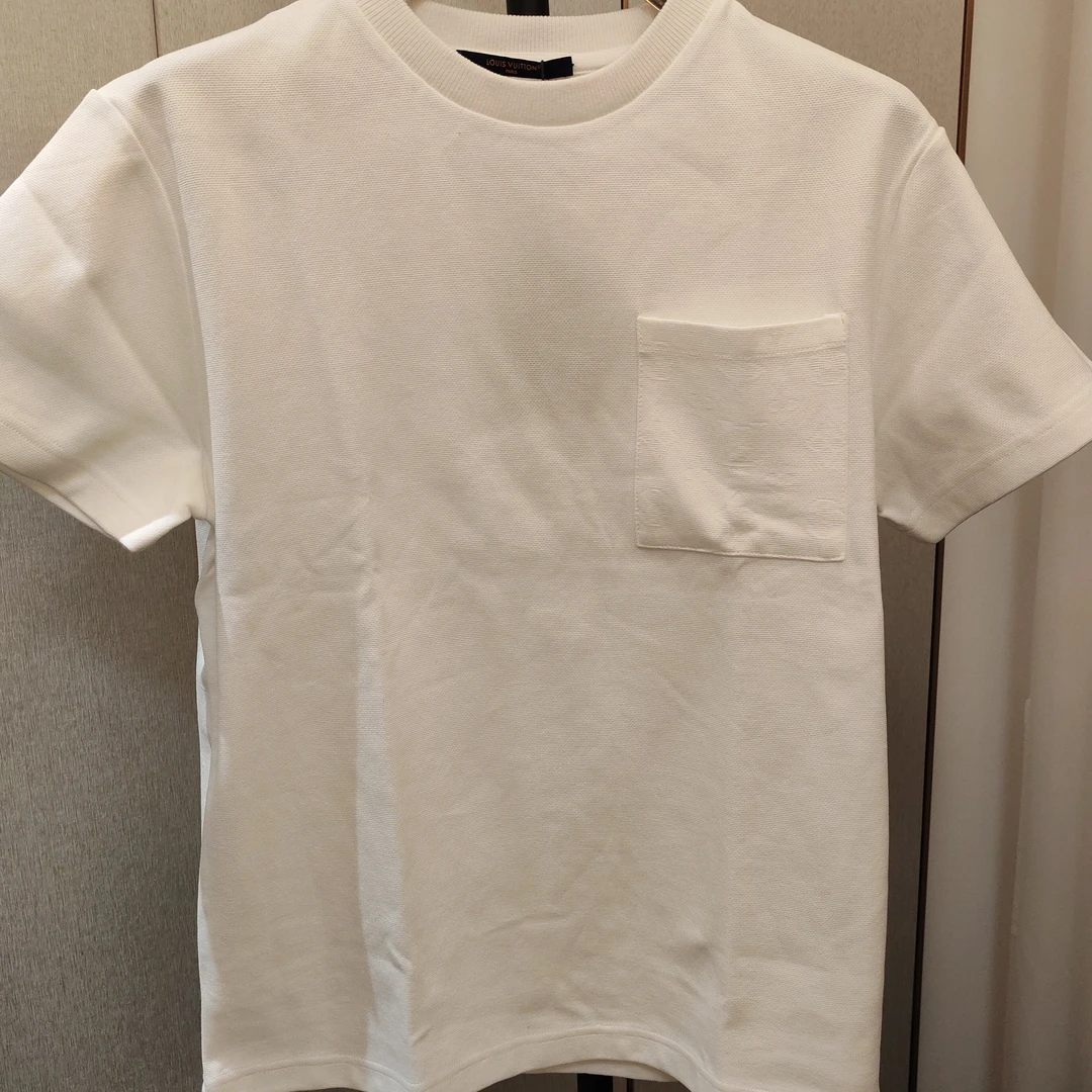 99新 LouisVuitton/路易威登 口袋老花T恤  124