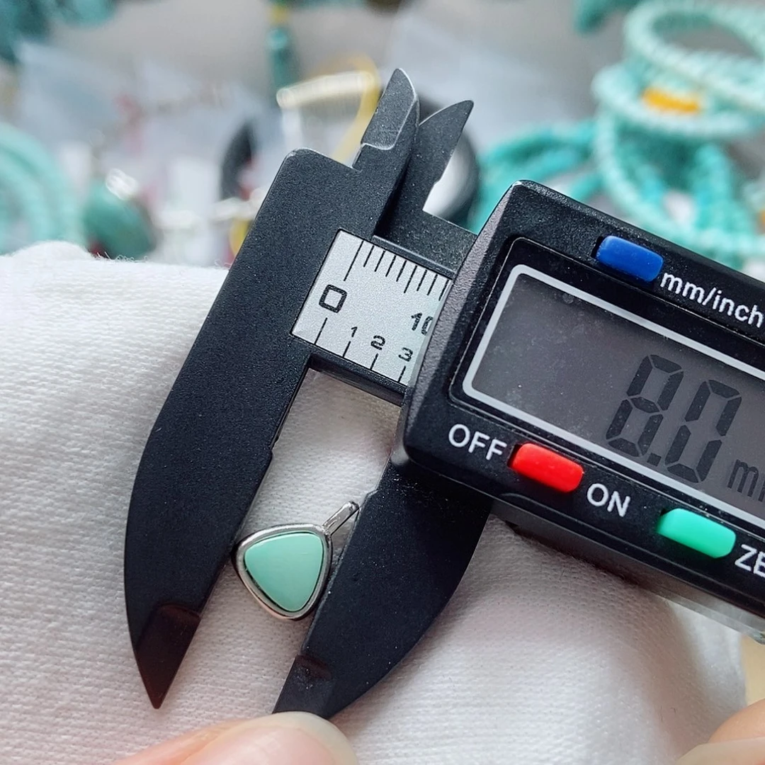 未镶嵌南红玛瑙珠宝奇石