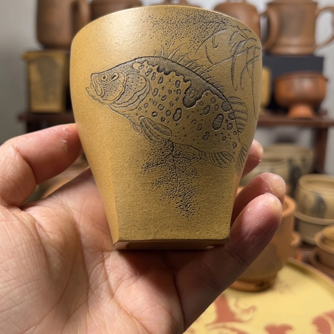 紫砂杯子凌**点微瑕疵无锦盒鳜鱼刻绘紫砂主人杯