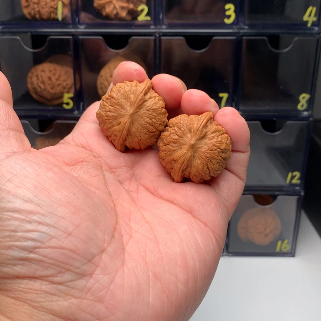 ****³吊坠桃核文玩核桃12345679