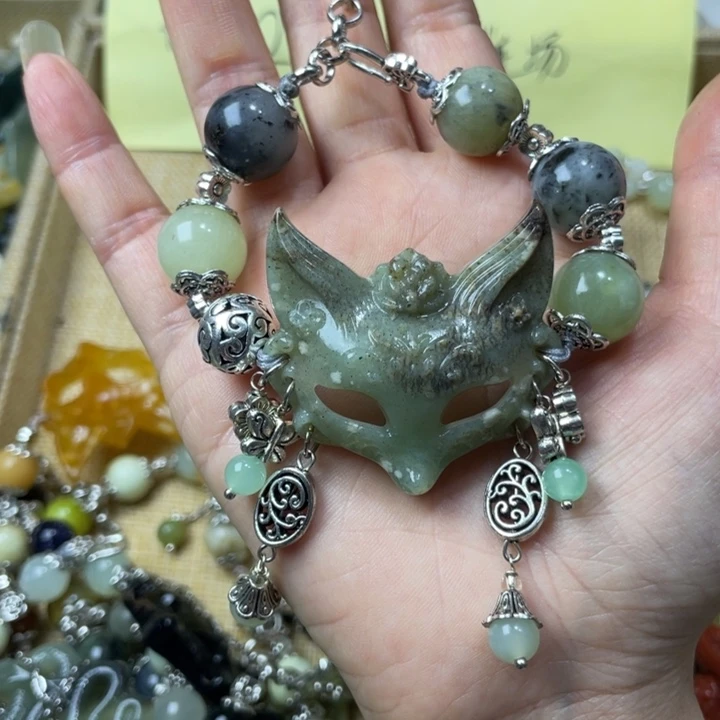 蛇纹石玉合金颈饰