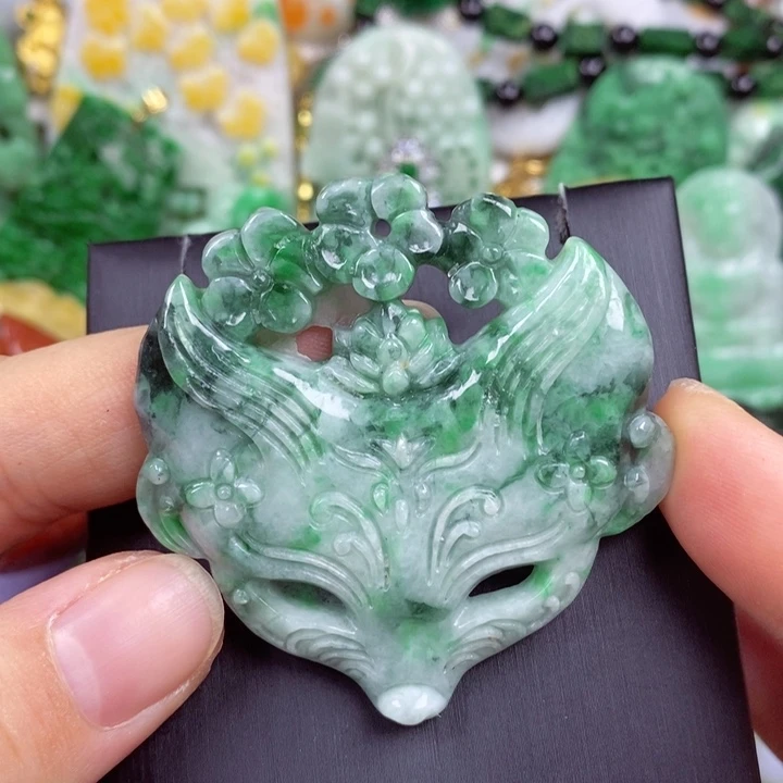 吊坠(赠链)未镶嵌翡翠