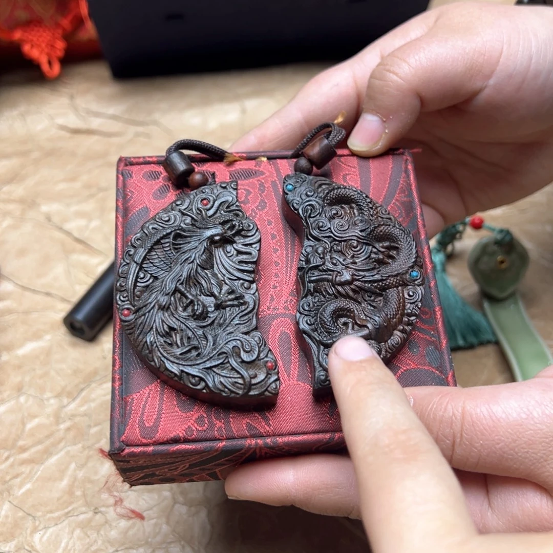 大叶紫檀（黑酸枝木类）