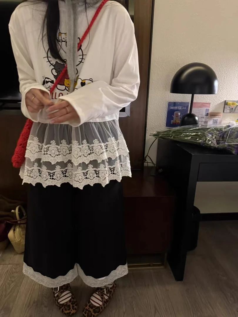 灰灰呀！猫咪小姐！印花蕾丝拼接宽松长袖T恤