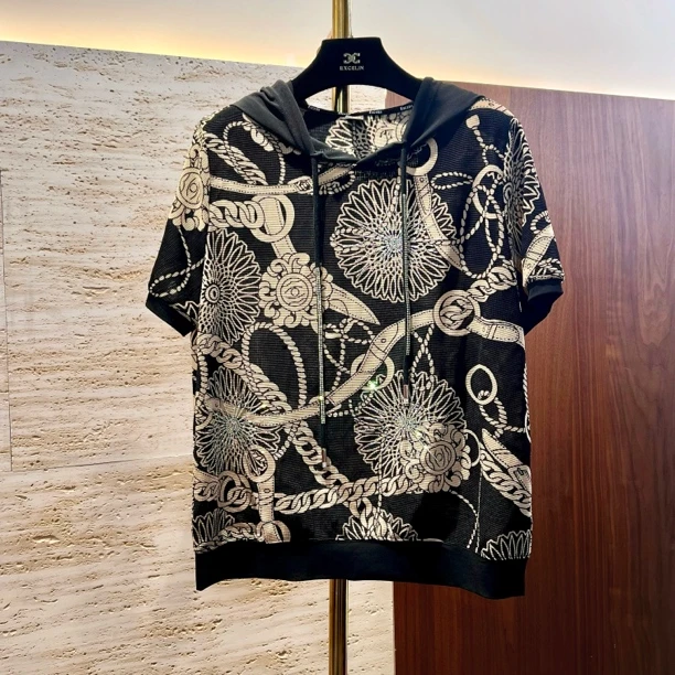 【大圆花黑米帽衫】新款夏季时髦显瘦减龄烫钻连帽短袖T恤女式上衣