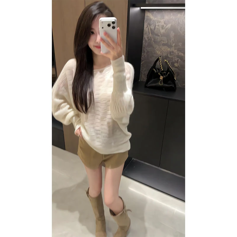 慵懒风气质宽松露肩针织衫女装2025秋季新款休闲毛衣上衣时尚短裤