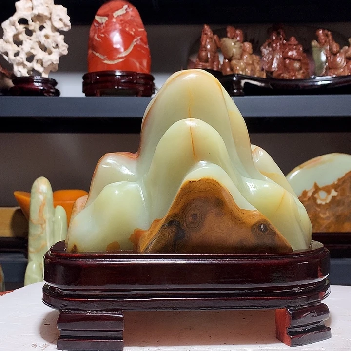 石材宽25厘米高24厘米