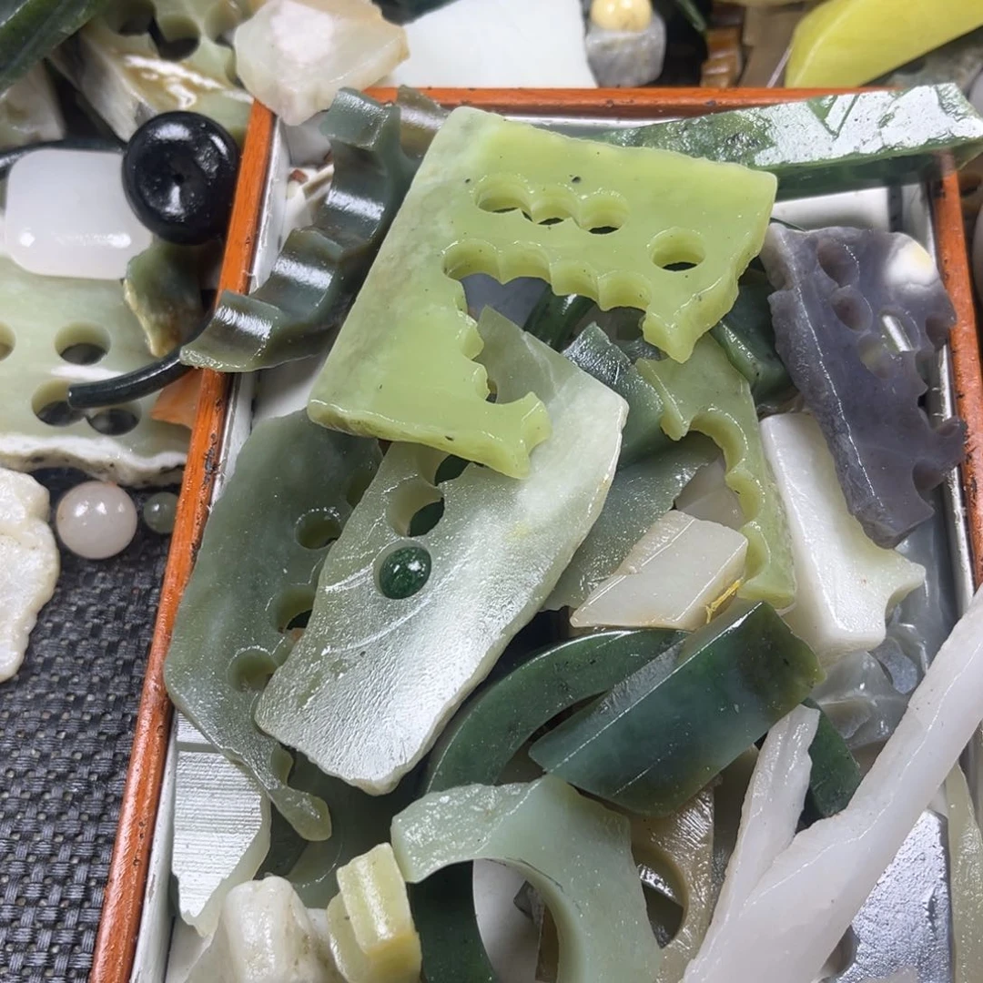 颈饰未镶嵌和田玉c****d