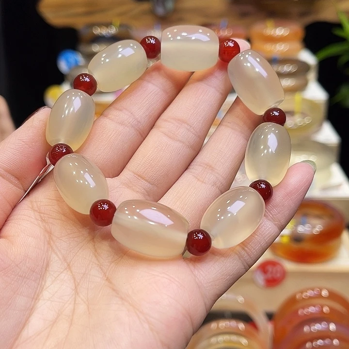 玛瑙/玉髓手镯未镶嵌
