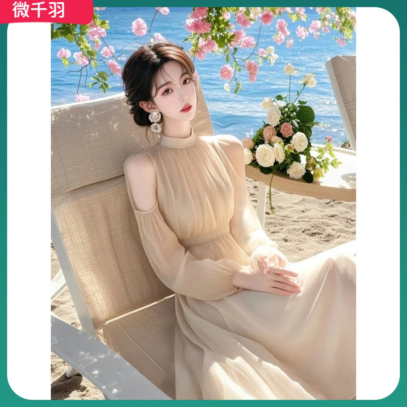 1茶歇法式杏色露肩连衣裙2025新款夏装度假风独特别致收腰长裙l