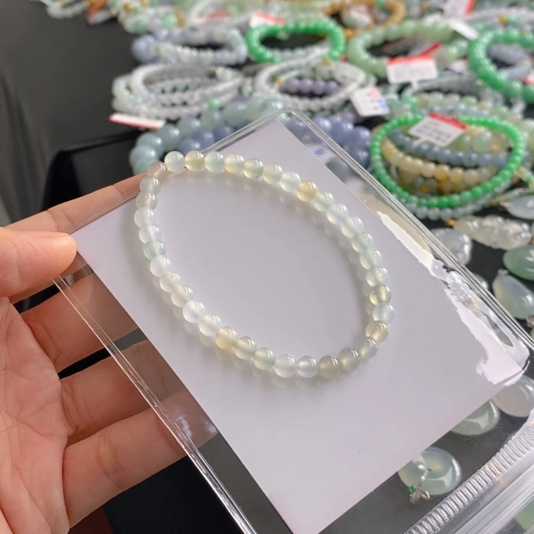 翡翠未镶嵌手链卡5.0