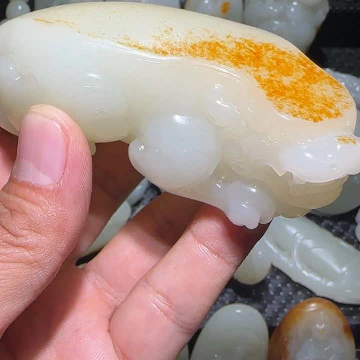 明***好和田玉未镶嵌颈饰