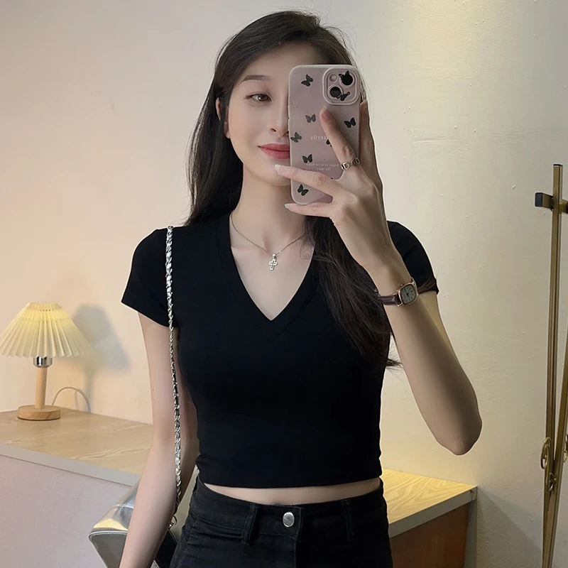 2025新款百搭短款V领短袖T恤洋气女夏季露脐修身纯欲慵懒风女装