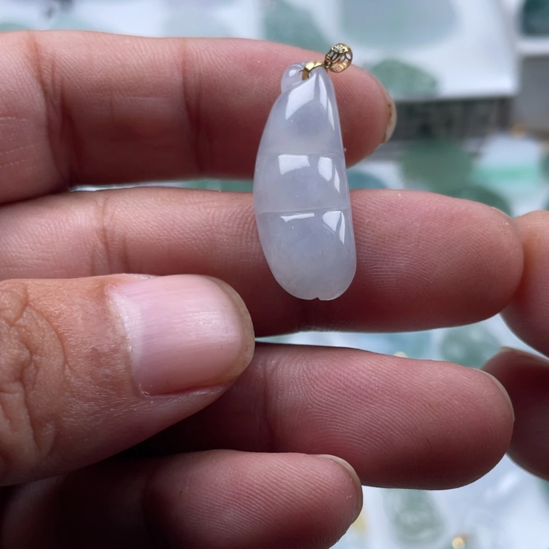 翡翠未镶嵌颈饰翡翠豆子