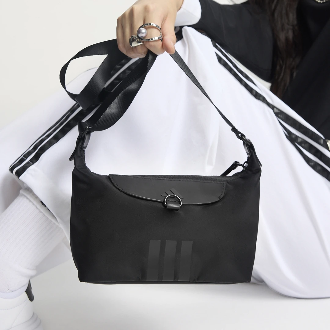 Adidas阿迪达斯女子简约轻便单肩包运动休闲斜挎包KT0848