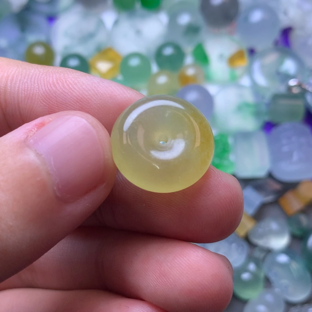 悦***悦定制翡翠未镶嵌挂件