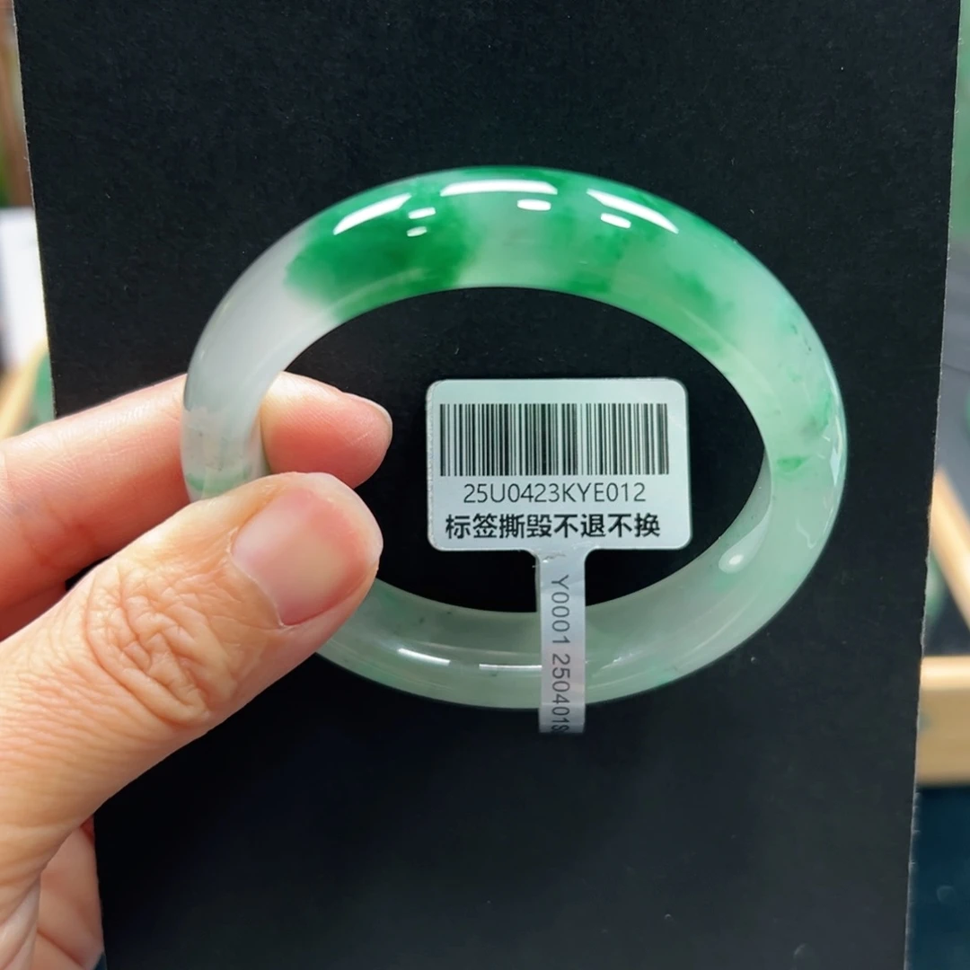 石英质玉手镯未镶嵌用****3➕佳佳55.5