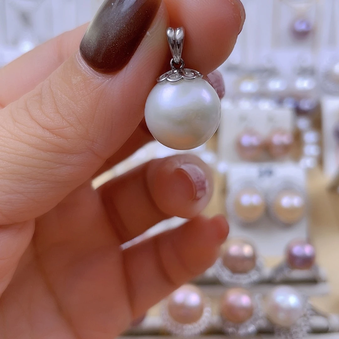 淡水珍珠银S925镶嵌吊坠(赠链)