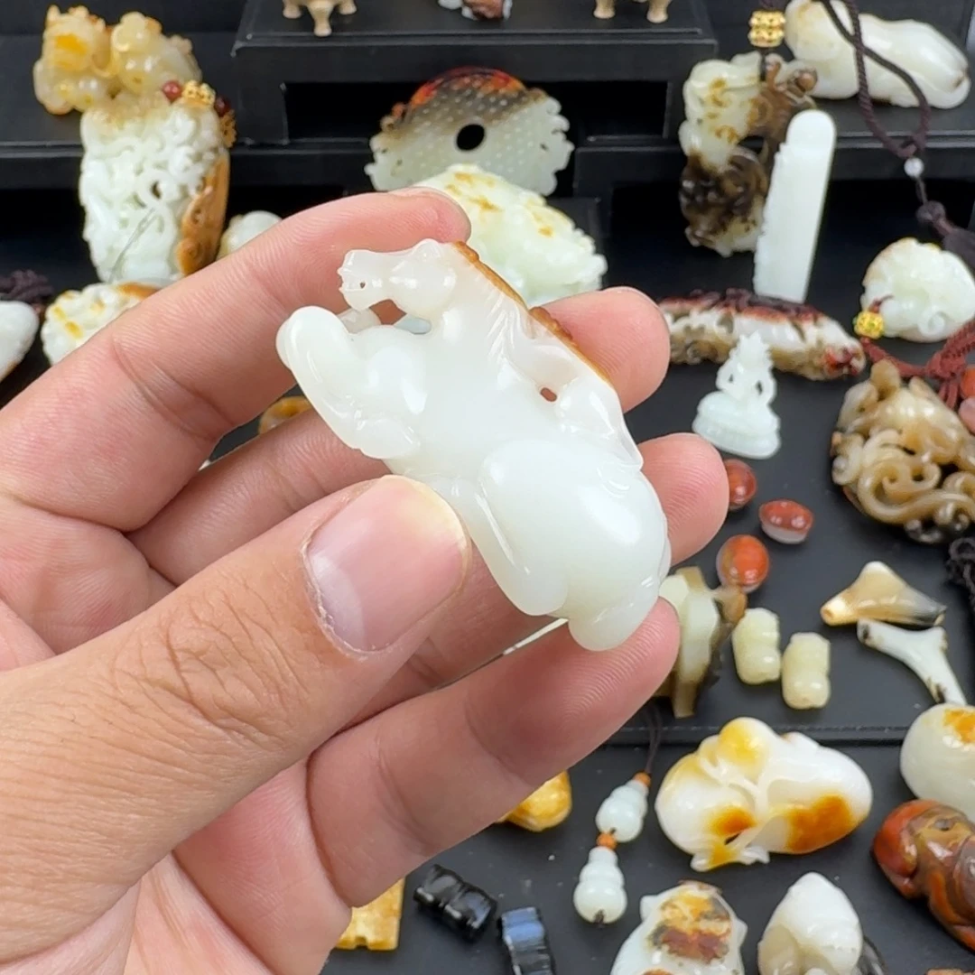 和田玉（糖玉）颈饰未镶嵌蓁*