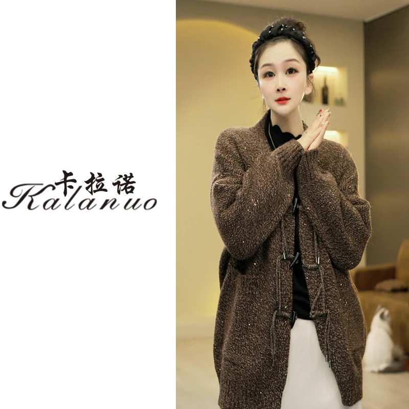 【卡拉诺】2025新款牛角扣粗线毛衣针织V领开衫88989