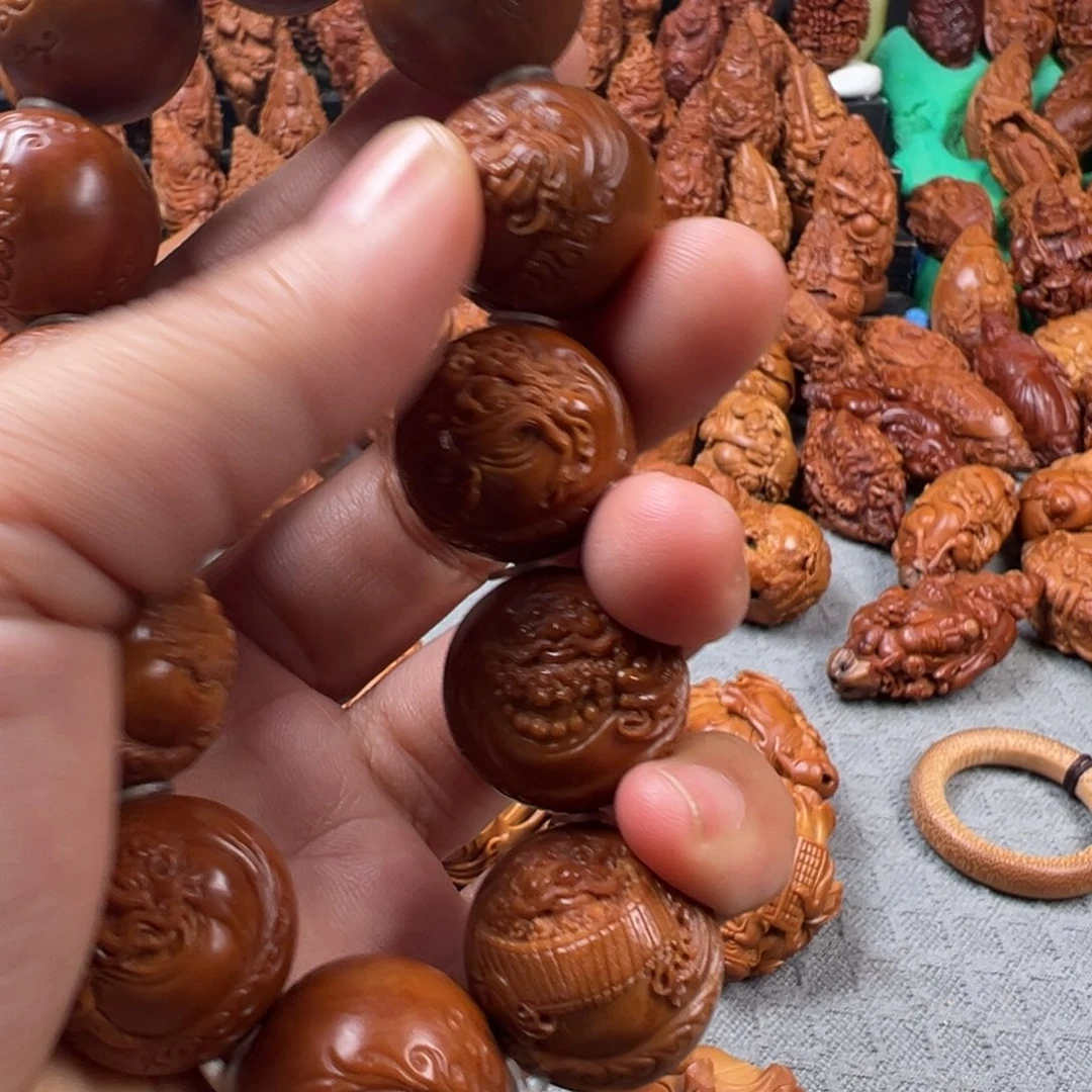 柯***睿手串/手链橄榄核核雕