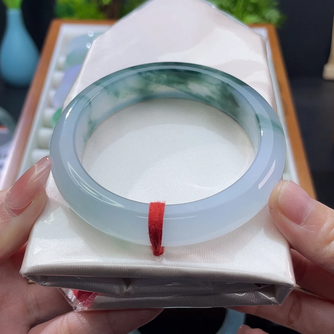 翡翠未镶嵌手镯58冰胶飘花
