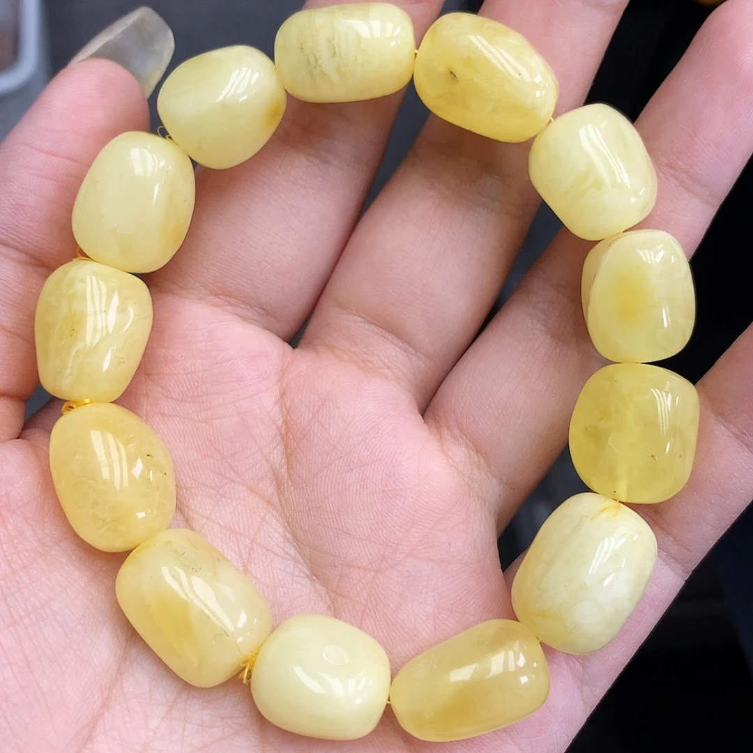 未镶嵌琥珀珠宝奇石