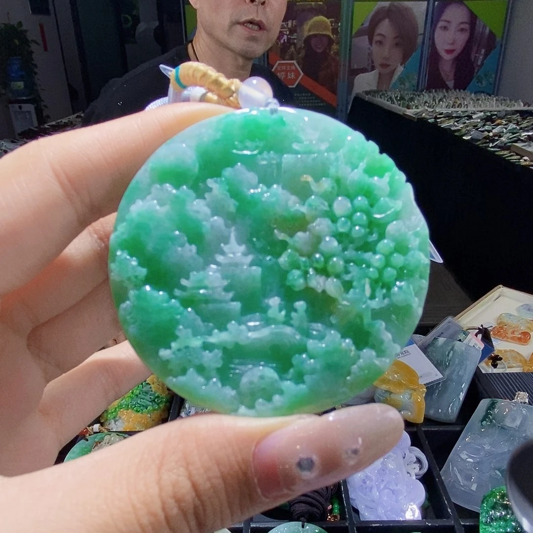 颈饰未镶嵌翡翠翡翠