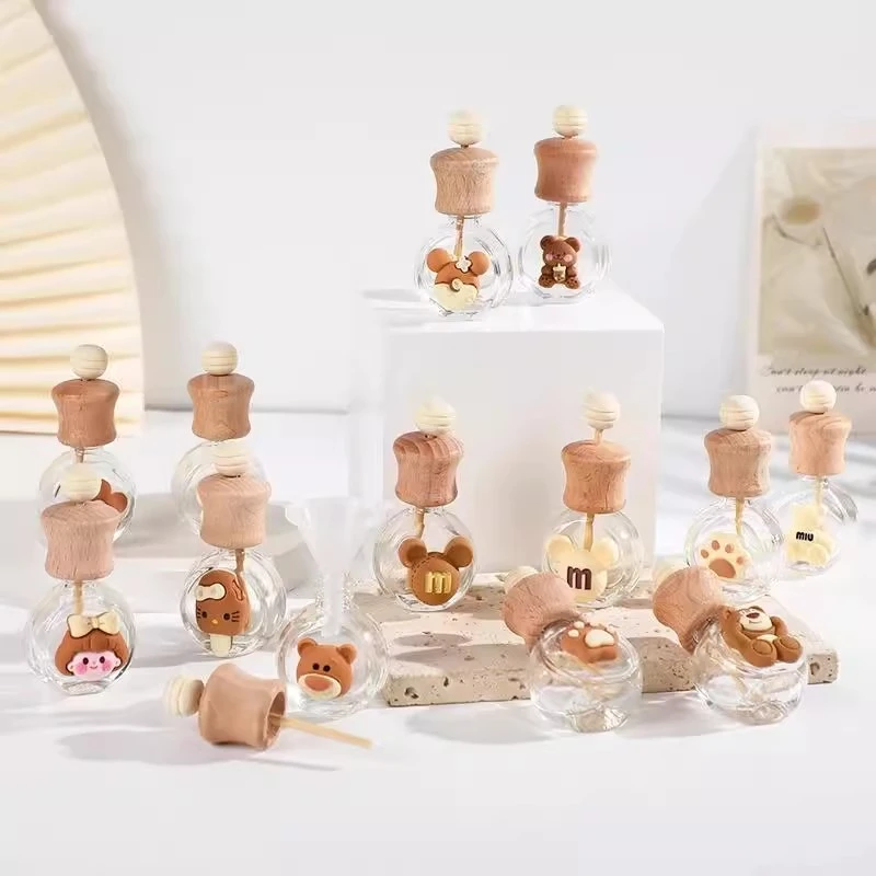 持久除臭香薰瓶车载出风口香水香氛空瓶高级车内空调香薰家用摆件