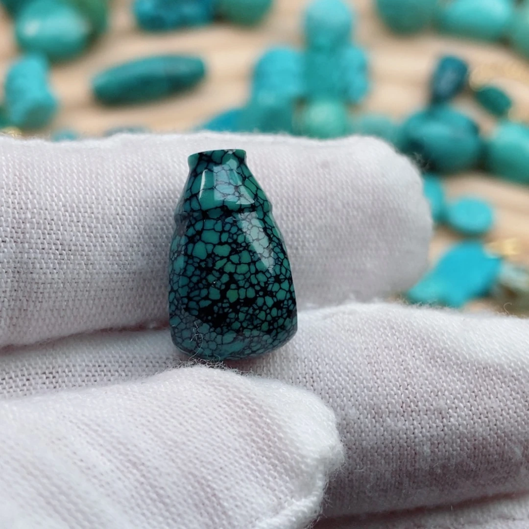 【***】绿松石未镶嵌天然原矿绿松石