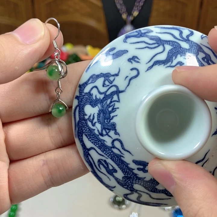 瓷片不会哈哈哈哈哈哈哈哈吧