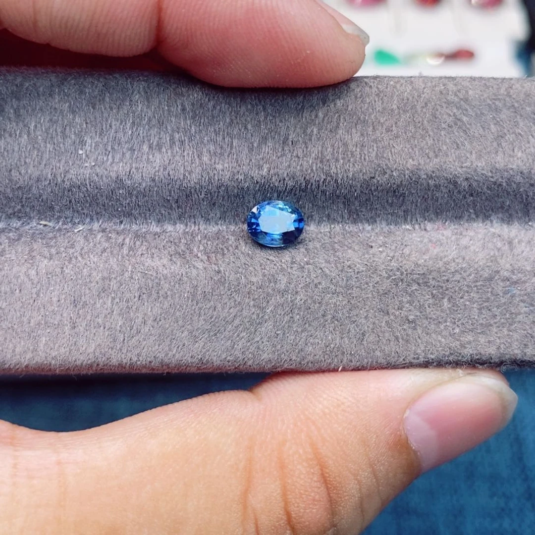 蓝宝石裸石未镶嵌蓝宝石87分