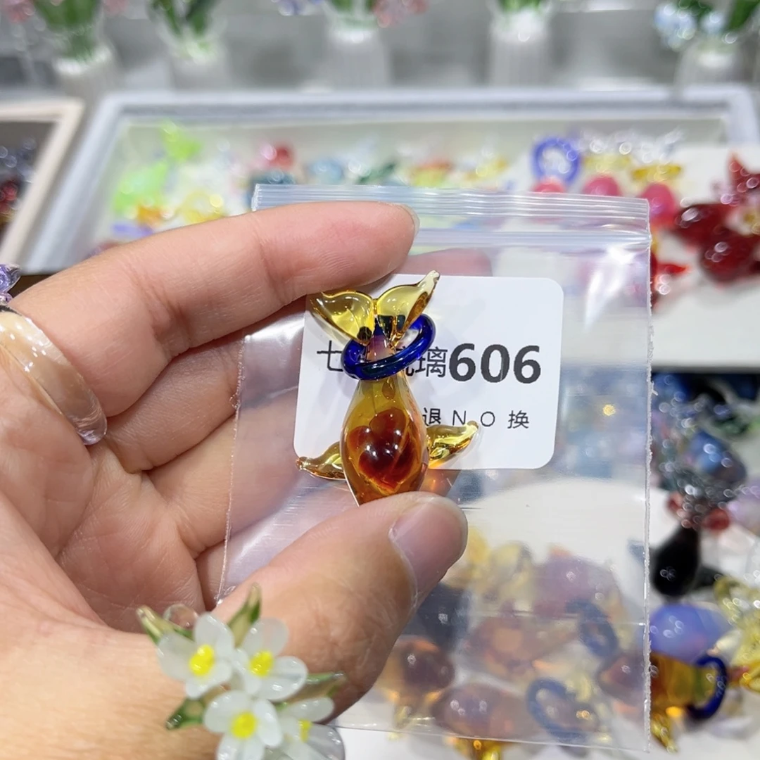 清***清玻璃颈饰606鲸鱼一个