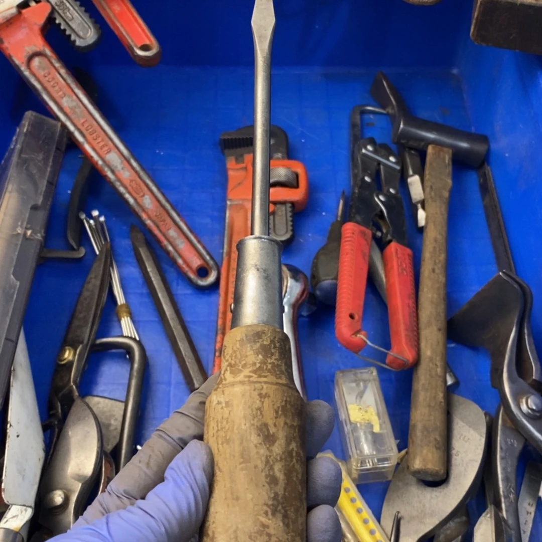 蝶***月厚款五金工具制造工艺