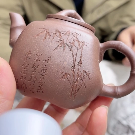 紫砂茶壶崽**桃今天不知道